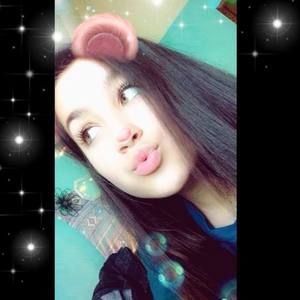 Meet your Posher, Desiree